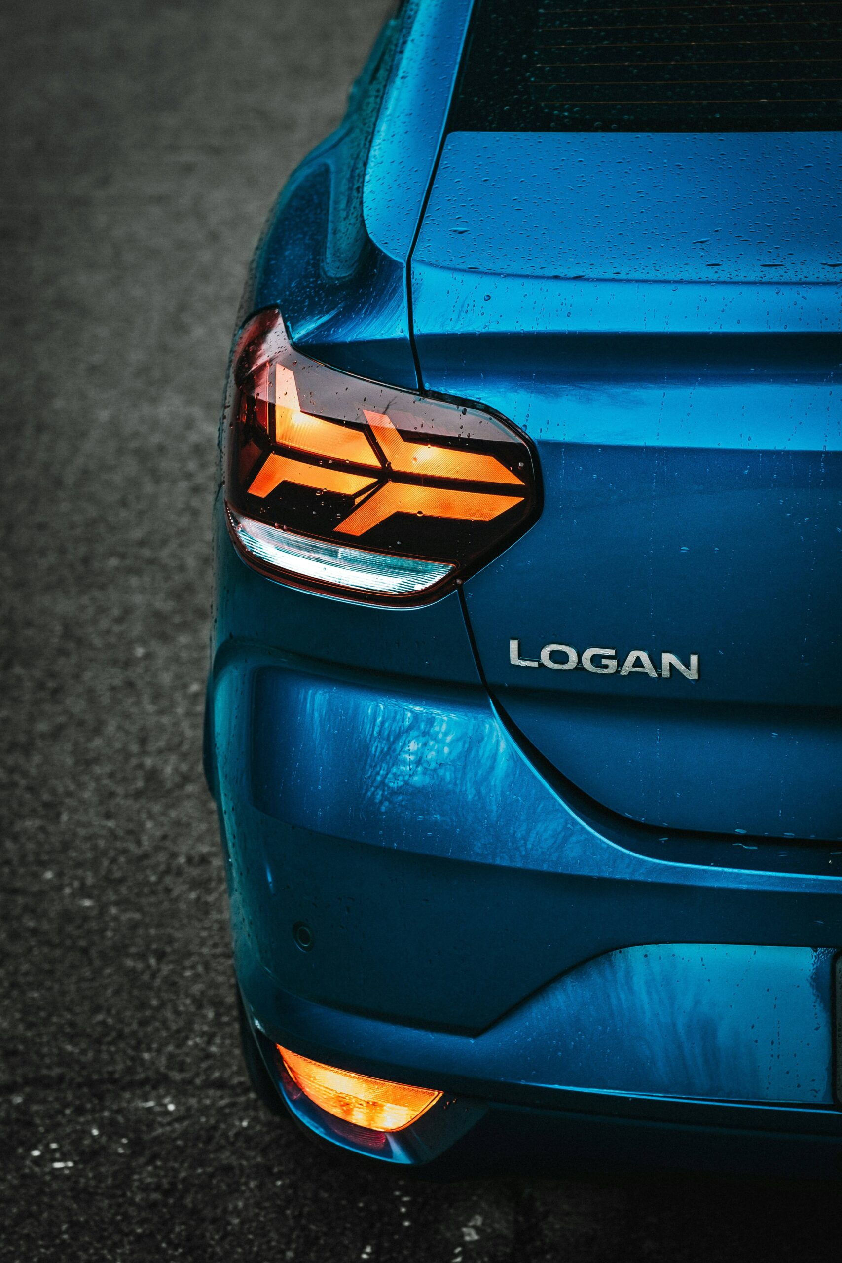 Logan MCV